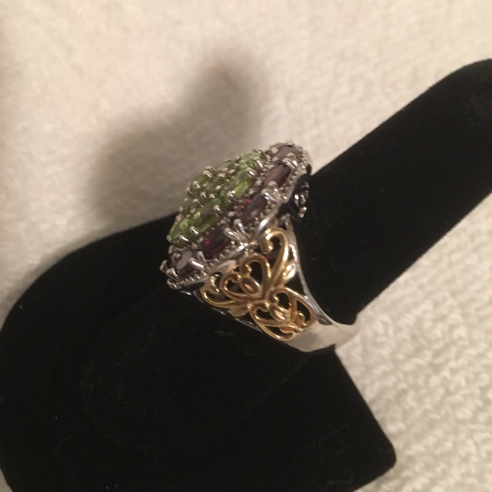 Ring - Picture 2 of 3